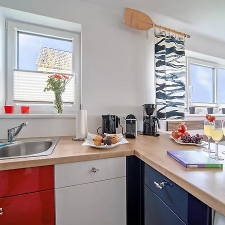 בית נופש Boje By Seeblick Ferien Oro, Erste Wasserreihe, Kamin, 7pers אולפניץ