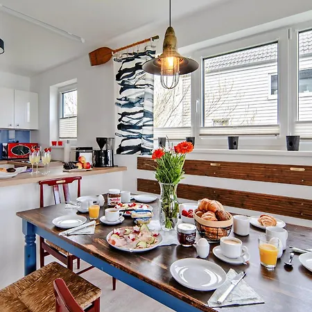 Holiday home Boje By Seeblick Ferien Oro, Erste Wasserreihe, Kamin, 7pers